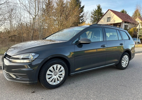 Volkswagen Golf cena 47900 przebieg: 124000, rok produkcji 2019 z Konin małe 79